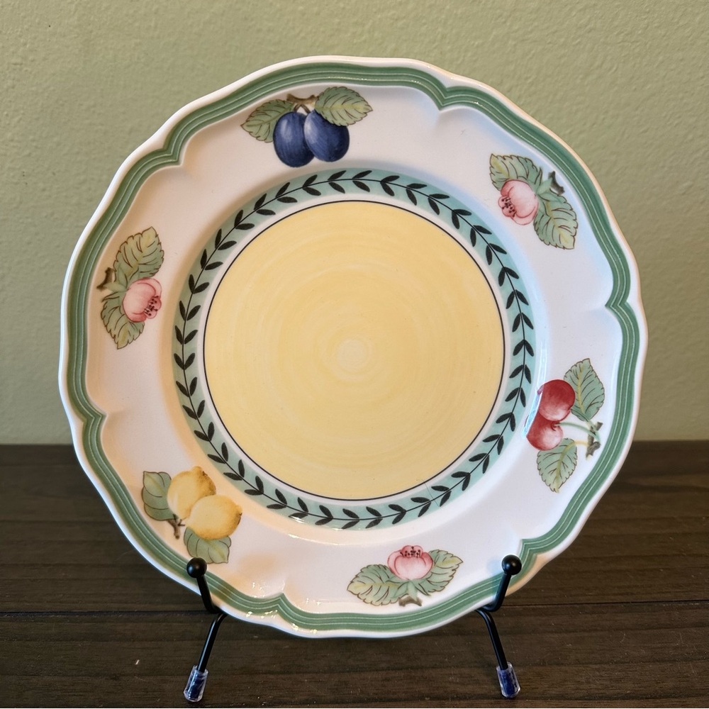 Villeroy & Boch French Garden Fleurence Salad Plate 8.25” Fruit Pattern Germany - Picture 2 of 5